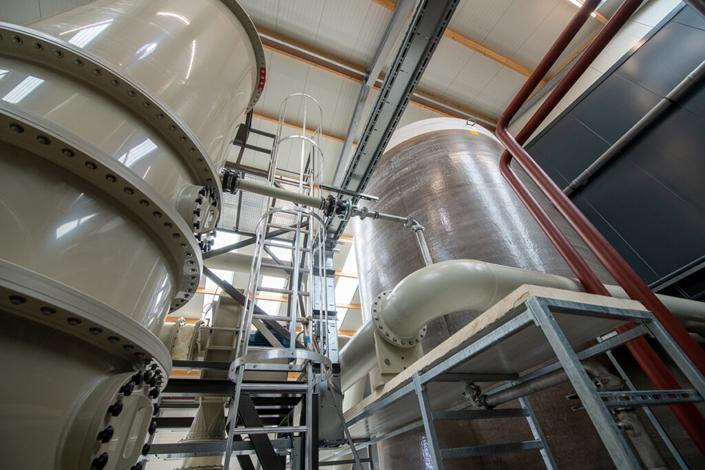Biorreactor y silo de decapado en la fábrica de Nitratos GreenSwitch